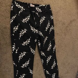 Professional Pants with Leaves Print